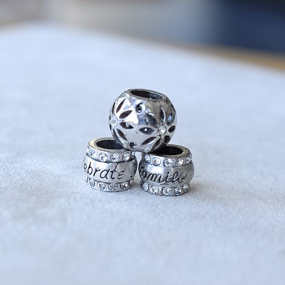 Brighton 3 PC Spacer Beads Charms Silver Plated Flower Celebrate Family Set Lot - Picture 2 of 5